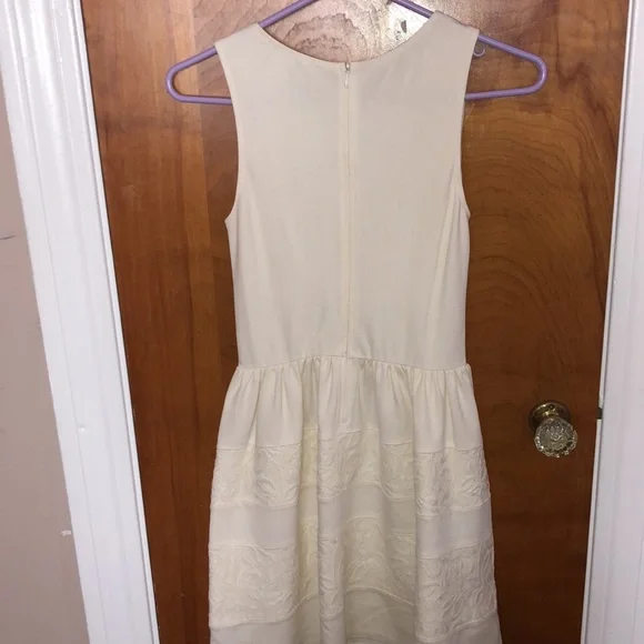 Bar111 off white dress - Picture 2 of 2
